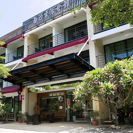 Kenting White Hotel Hengchun Exterior photo
