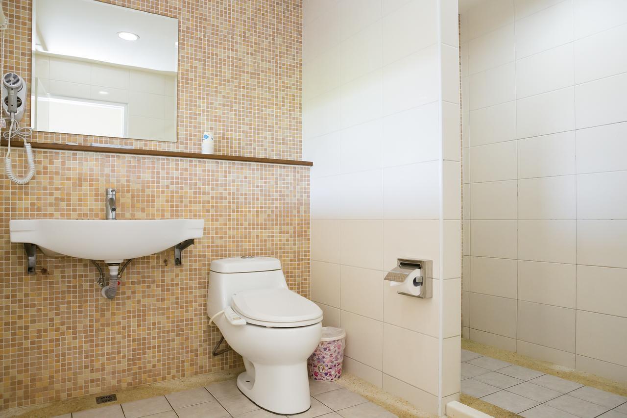 Kenting White Hotel Hengchun Exterior photo